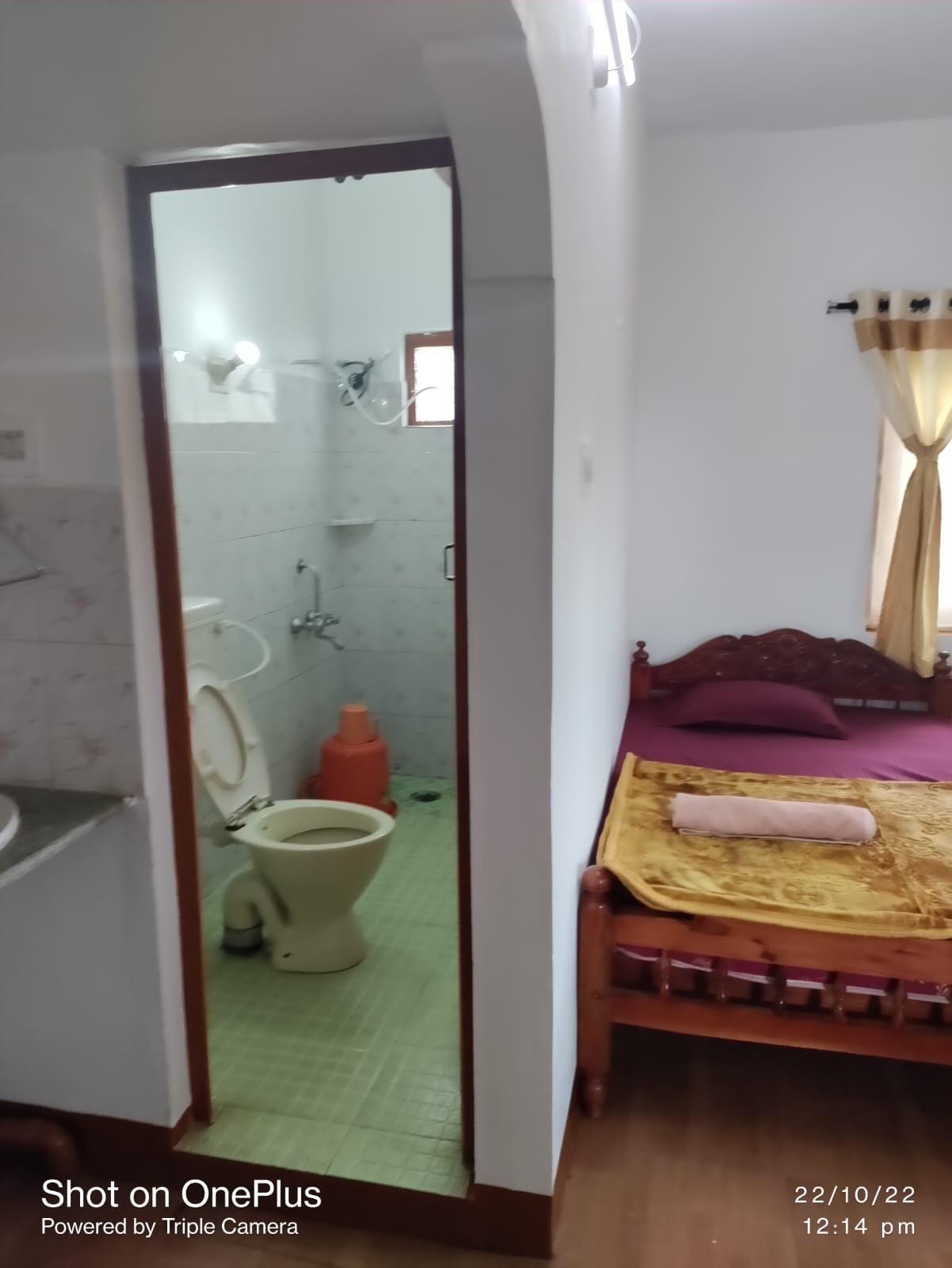 Belair Cottages – Cottages: Standard Room Washroom