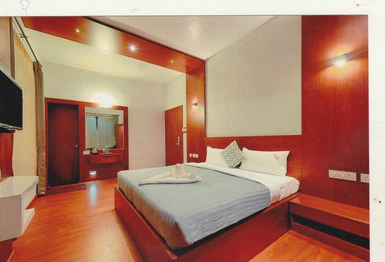 Belair Resorts – Room 302, Room with valley view